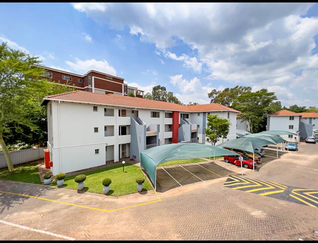 2 BEDROOM APARTMENT FOR SALE IN GROENKLOOF
